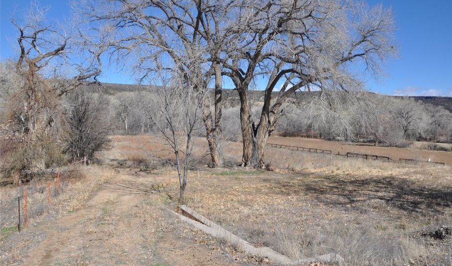 527 529 County RD 41, Alcalde, NM 87511 - 0 Beds, 0 Bath