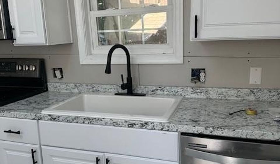 15 ANCHOR WAY Dr, Berlin, MD 21811 - 3 Beds, 2 Bath