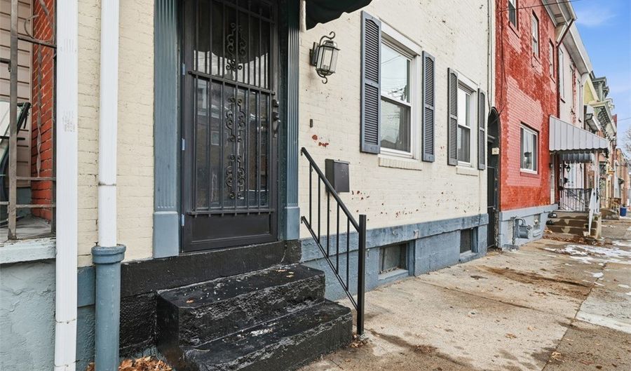110 S 13th St, Airville, PA 15203 - 4 Beds, 3 Bath