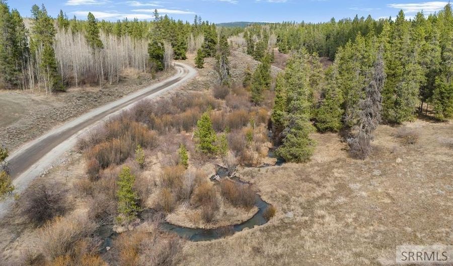 1660 Shadow Loop S, Ashton, ID 83420 - 4 Beds, 5 Bath