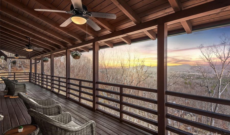 25 Crestwood Dr, Arden, NC 28704 - 3 Beds, 3 Bath