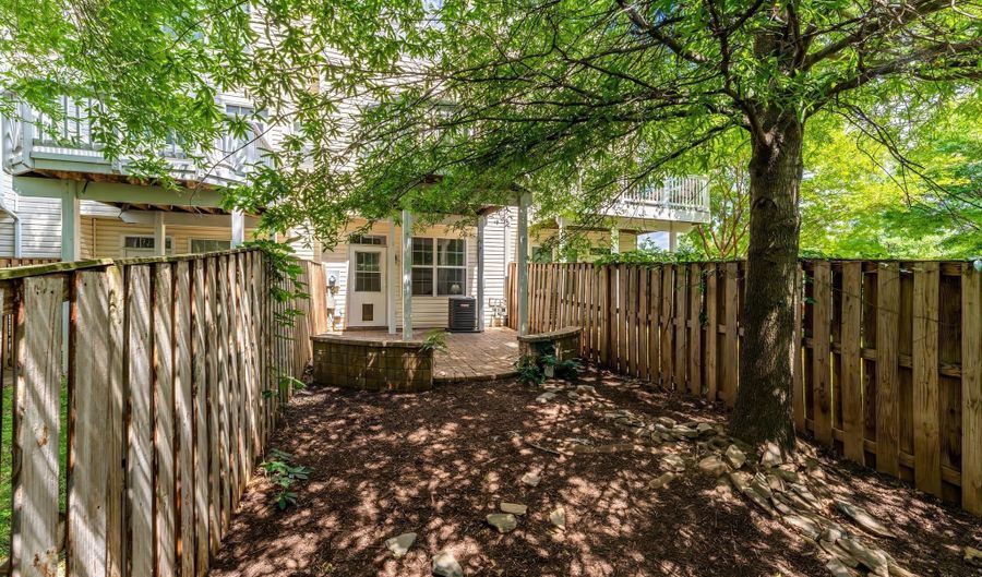 20404 TRAILS END Ter, Ashburn, VA 20147 - 2 Beds, 3 Bath