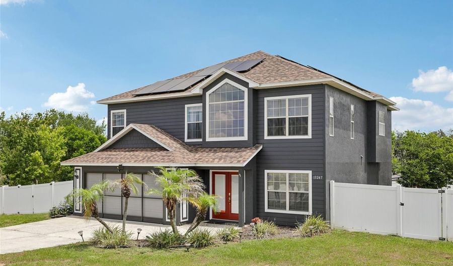 13247 CASA VERDE Cir, Astatula, FL 34705 - 3 Beds, 3 Bath