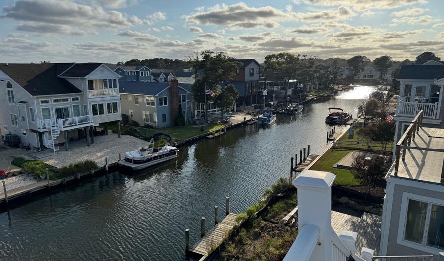 142 LAYTON Dr, Bethany Beach, DE 19930 - 4 Beds, 3 Bath