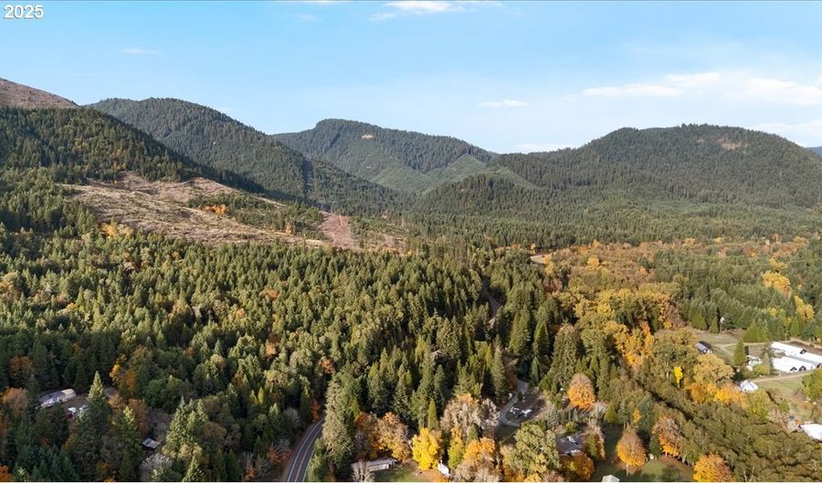 2358 UPPER COW CREEK Rd, Azalea, OR 97410 - 3 Beds, 2 Bath