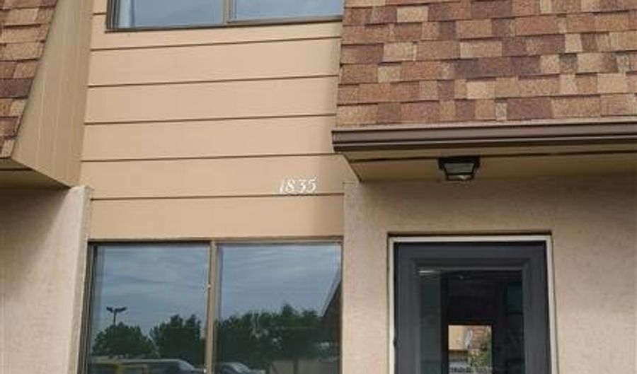 1835 Mountain View Dr, Cody, WY 82414 - 3 Beds, 2 Bath