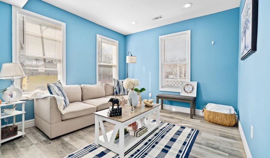 5309 ETHELBERT Ave, Baltimore, MD 21215 - 5 Beds, 3 Bath