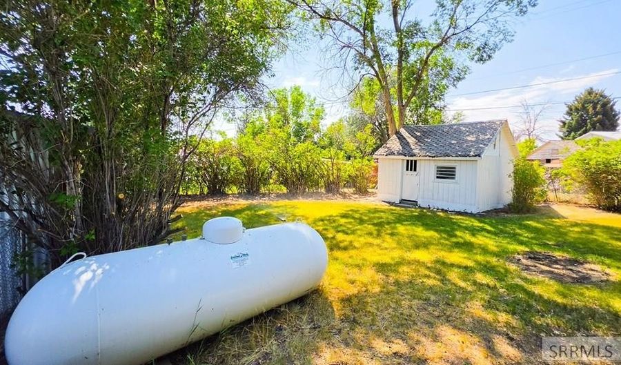 355 Louise Dr, Arco, ID 83213 - 2 Beds, 1 Bath