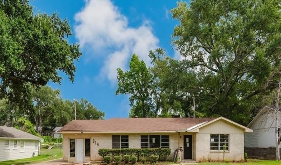 314 Wilder Pl, Shreveport, LA 71104 - 4 Beds, 3 Bath