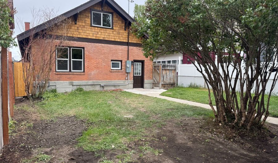 710 Locust St, Anaconda, MT 59711 - 3 Beds, 2 Bath