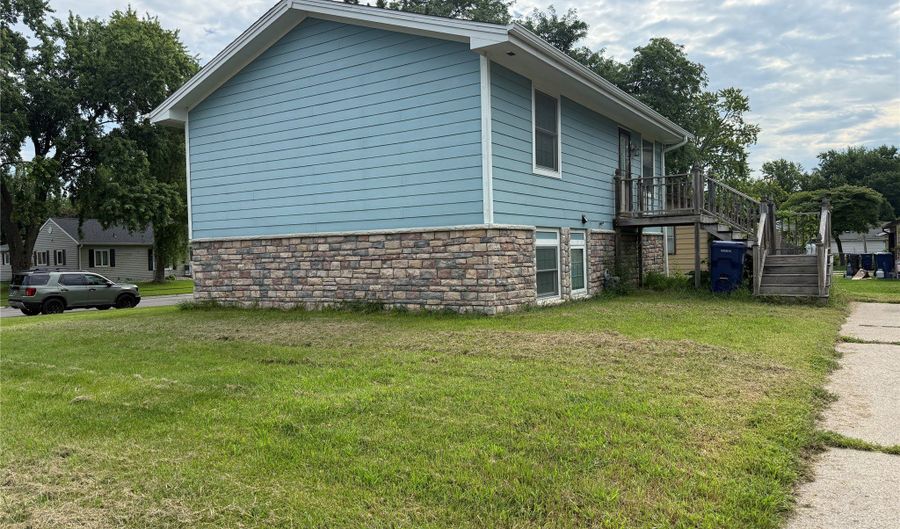 1418 Wheeler St, Ames, IA 50010 - 4 Beds, 2 Bath