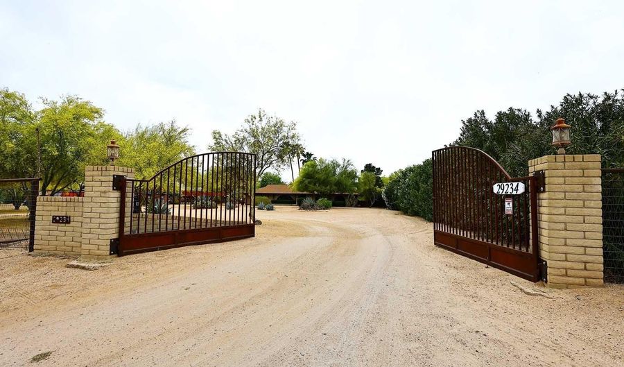 29234 N 53rd St, Cave Creek, AZ 85331 - 3 Beds, 2 Bath
