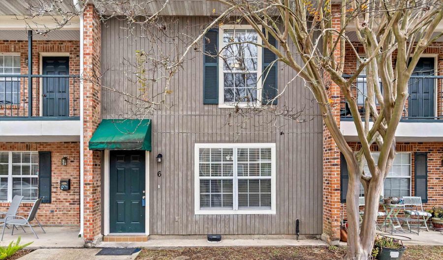 4624 Parkoaks Dr #6, Baton Rouge, LA 70816 - 2 Beds, 3 Bath