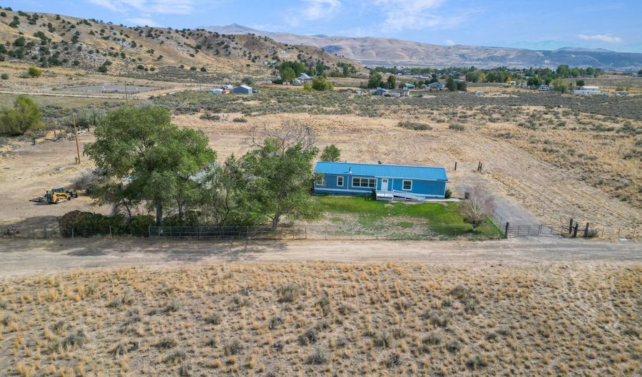 2082 Hanging Tree Dr, Elko, NV 89801 - 4 Beds, 2 Bath