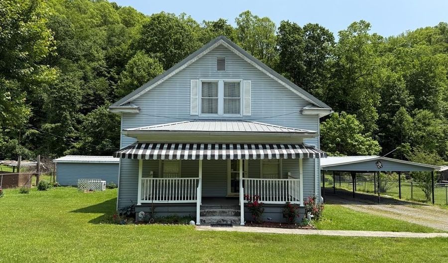 214 Westlake Rd, Ansted, WV 25812 - 2 Beds, 1 Bath