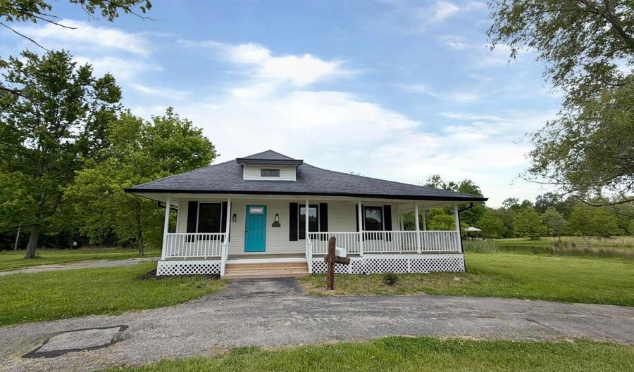 19021 N Hogan Rd, Aurora, IN 47001 - 3 Beds, 2 Bath