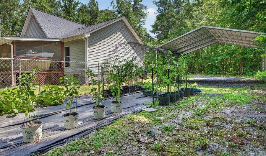 441 Stratford Ln, Barnwell, SC 29812 - 3 Beds, 2 Bath