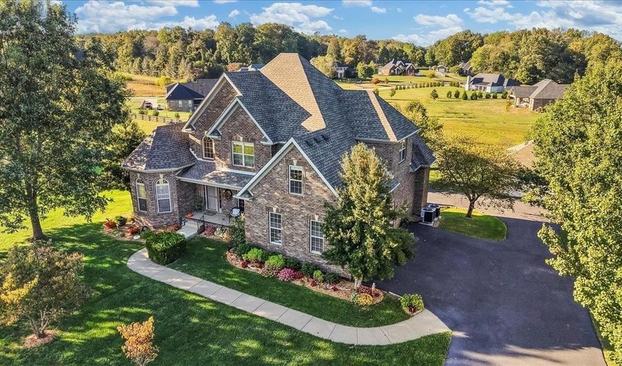 221 Trellis St, Alvaton, KY 42122 - 5 Beds, 4 Bath