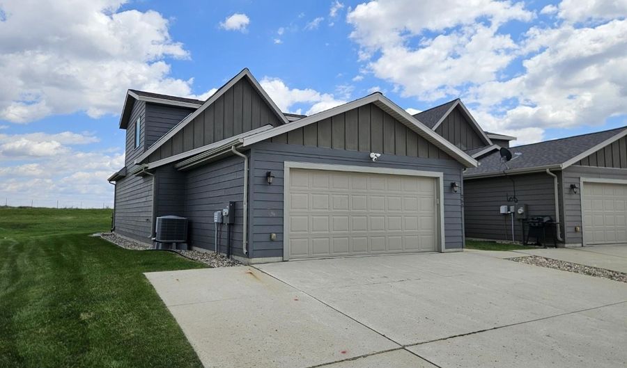 290 240th Ave 265, Arnolds Park, IA 51331 - 3 Beds, 3 Bath