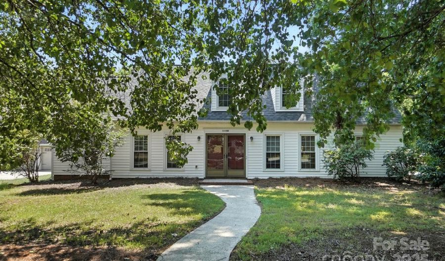 11100 Painted Tree Rd, Charlotte, NC 28226 - 4 Beds, 3 Bath