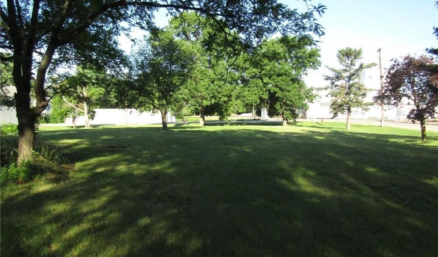 650 N Munsterman St, Appleton, MN 56208 - 0 Beds, 0 Bath