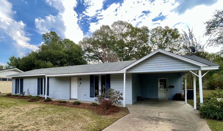 105 Janet St, Crystal Springs, MS 39059 - 4 Beds, 2 Bath