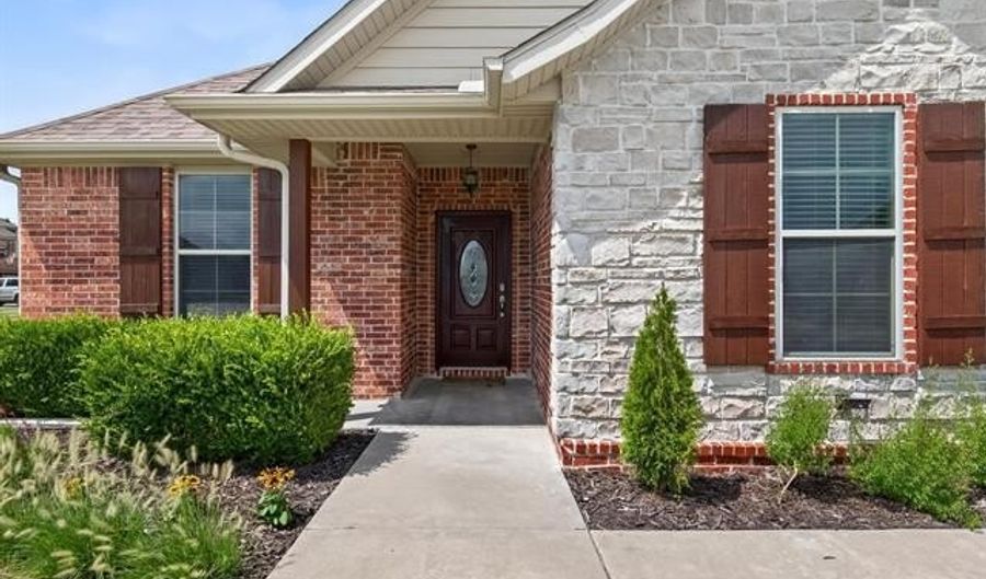 5402 Nottingham Pl, Bartlesville, OK 74006 - 4 Beds, 2 Bath