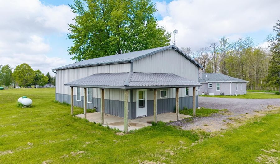 2399 N 700 E Rd, Akron, IN 46910 - 4 Beds, 1 Bath