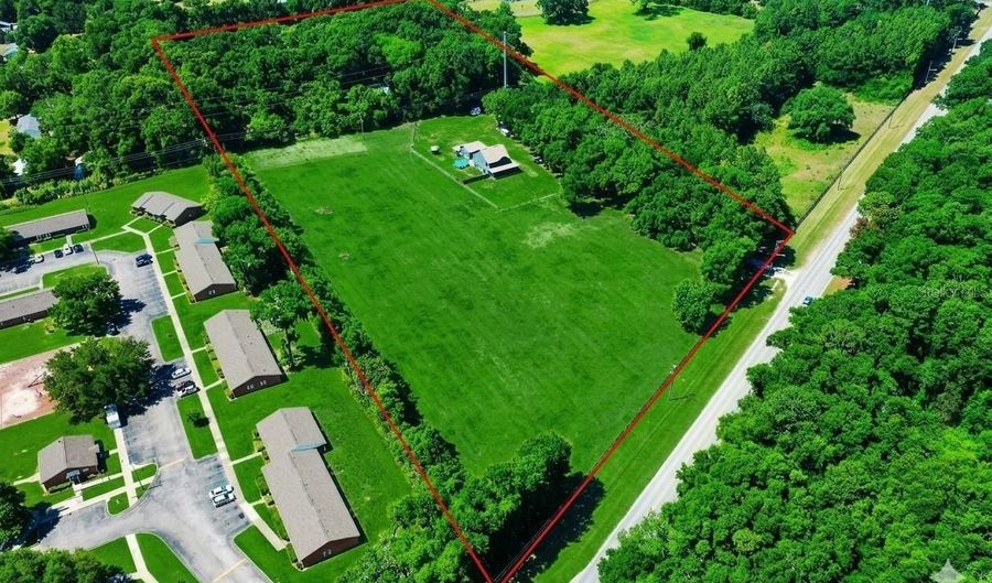 13576 NW COUNTY ROAD 235, Alachua, FL 32615 - 3 Beds, 4 Bath
