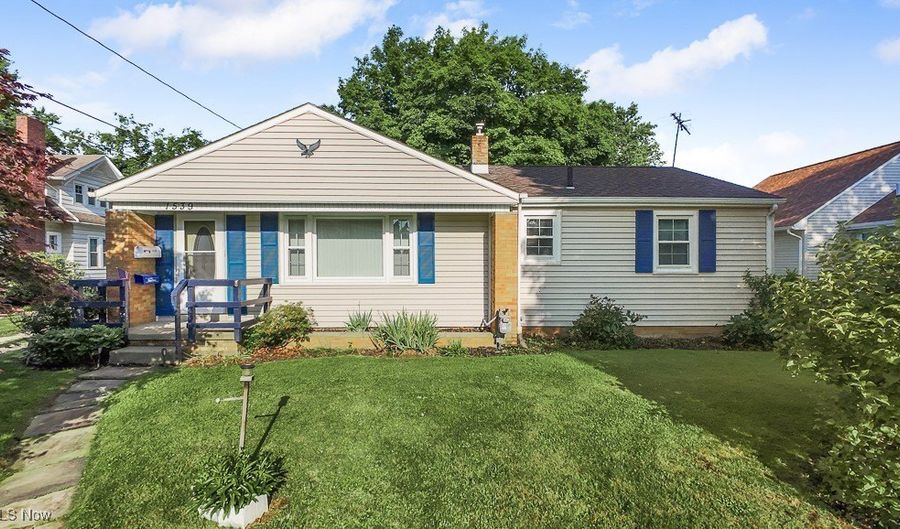 1539 Parkway Blvd, Alliance, OH 44601 - 2 Beds, 2 Bath