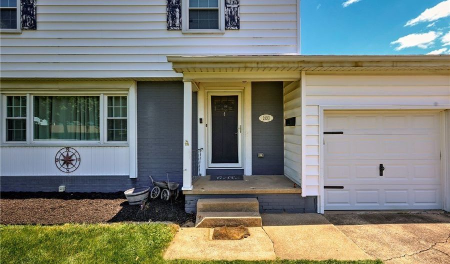 2493 Birchwood Dr, Austintown, OH 44515 - 3 Beds, 3 Bath