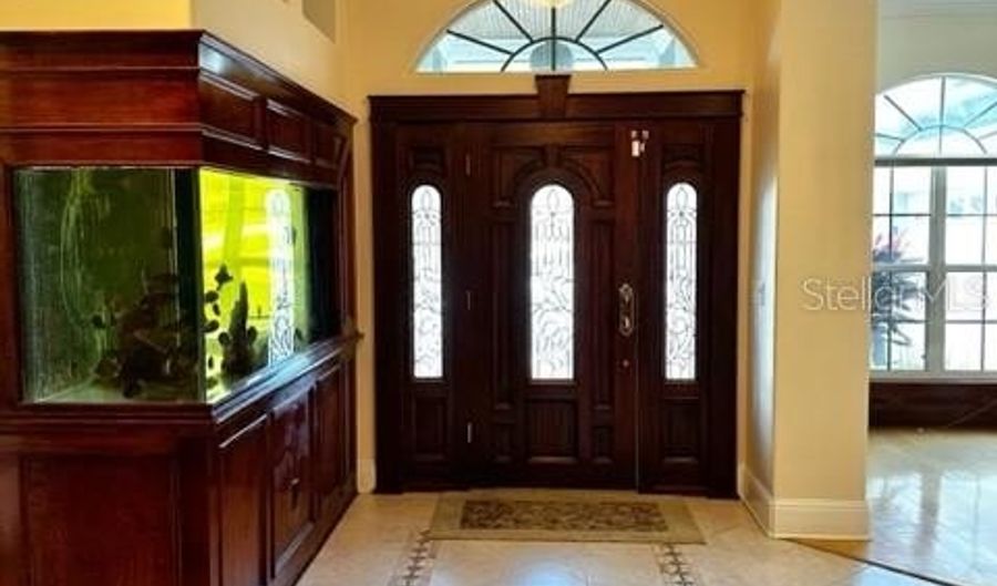 3905 DUMFRIES Ct, Apopka, FL 32712 - 5 Beds, 5 Bath