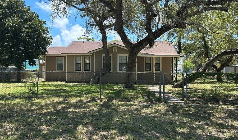 745 S Rife St, Aransas Pass, TX 78336 - 3 Beds, 2 Bath