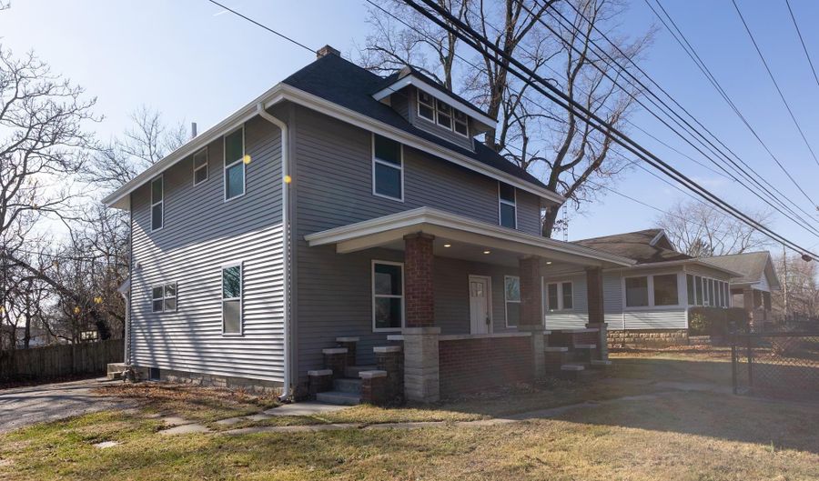 214 16th St, Bedford, IN 47421 - 3 Beds, 2 Bath
