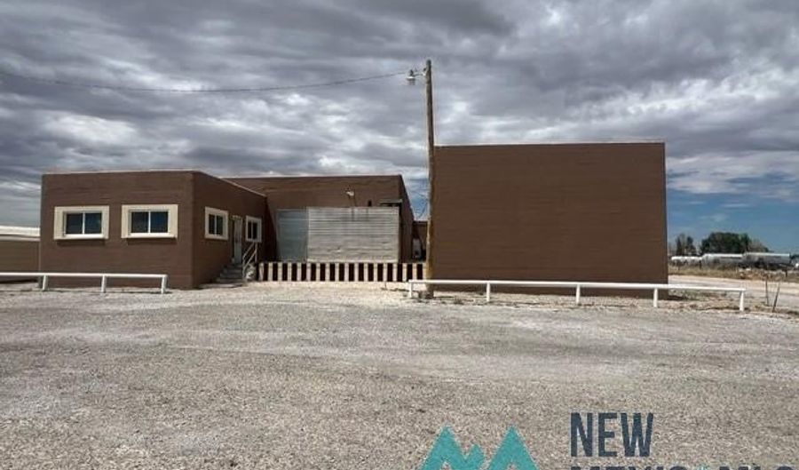 704 W Richey Ave, Artesia, NM 88210 - 0 Beds, 2 Bath