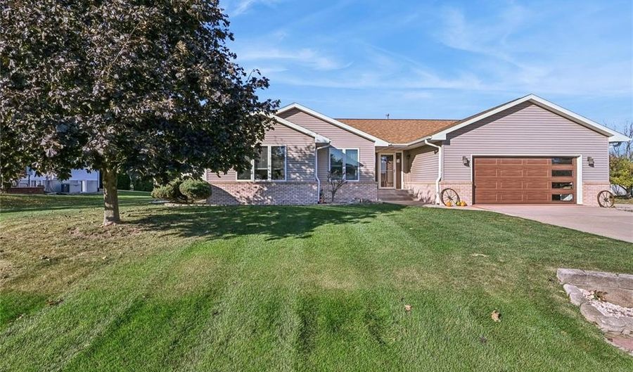 405 D Ave, Atkins, IA 52206 - 5 Beds, 3 Bath