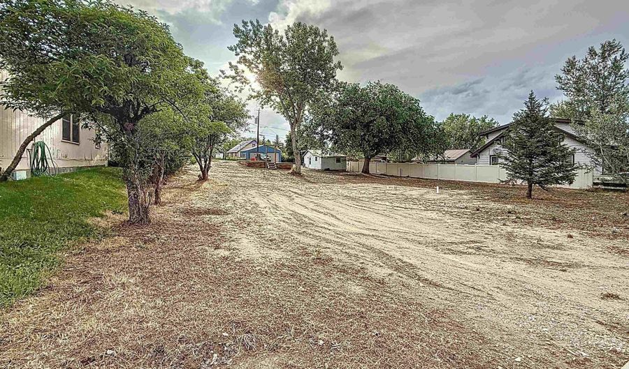 Lot 8 Western Avenue, Buffalo, WY 82834 - 0 Beds, 0 Bath