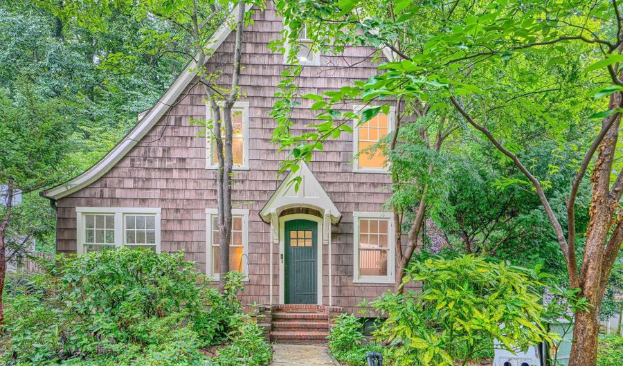 5415 FALLS ROAD Ter, Baltimore, MD 21210 - 5 Beds, 2 Bath