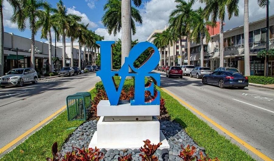 9261 E Bay Harbor Dr 402, Bay Harbor Islands, FL 33154 - 2 Beds, 2 Bath