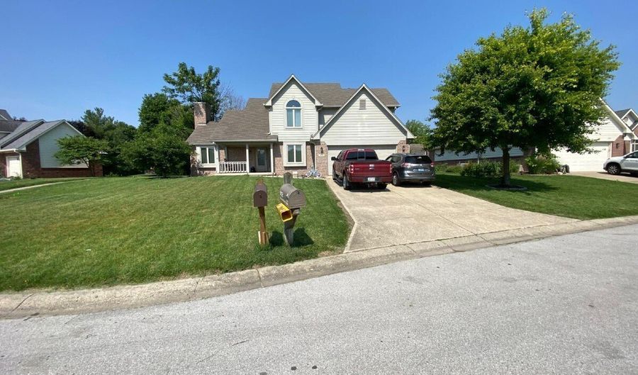 902 St Andrews Dr, Avon, IN 46123 - 4 Beds, 3 Bath