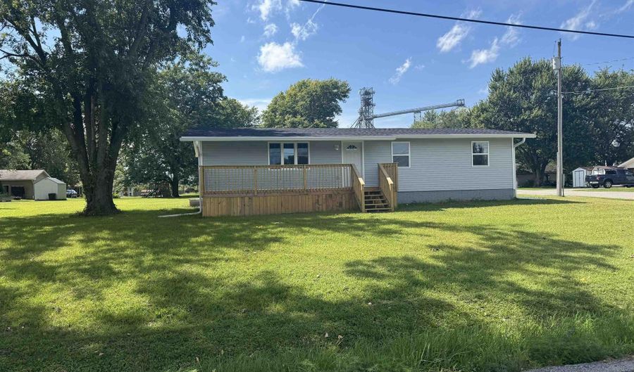 633 N E St, Albia, IA 52531 - 4 Beds, 2 Bath