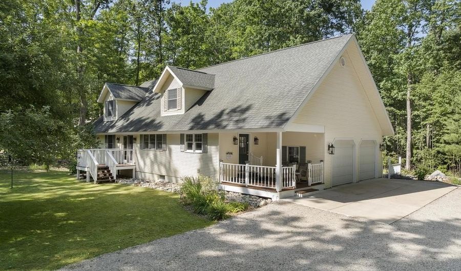 9734 W M-68, Alanson, MI 49706 - 3 Beds, 3 Bath