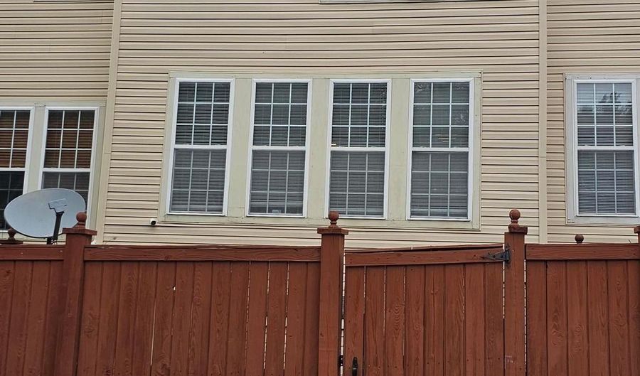 1706 SPANISH OAK Ln, Bowie, MD 20721 - 4 Beds, 4 Bath