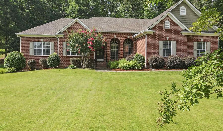 226 THOROUGHBRED Ln, Alabaster, AL 35007 - 3 Beds, 4 Bath