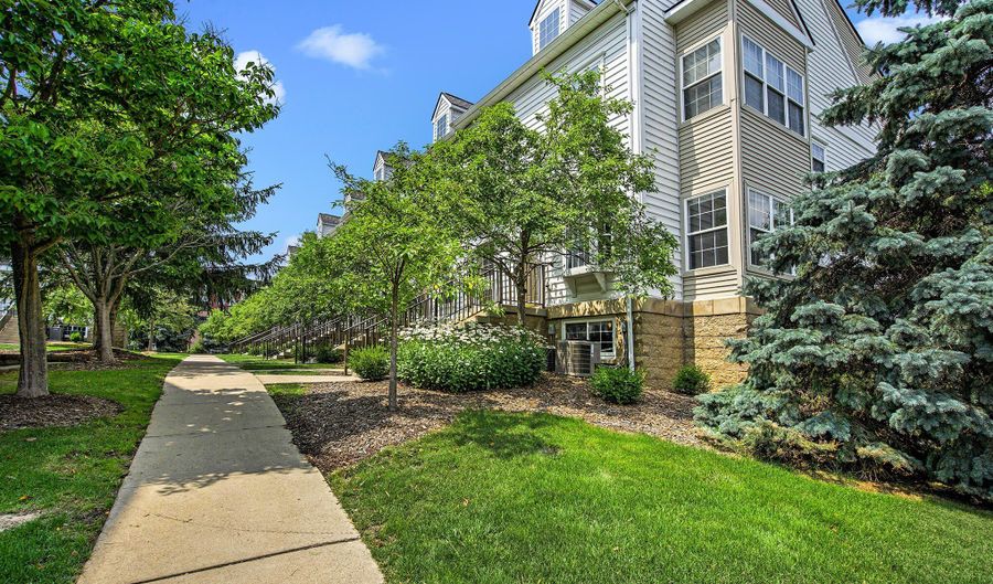 1155 Freesia Ct, Ann Arbor, MI 48105 - 2 Beds, 2 Bath