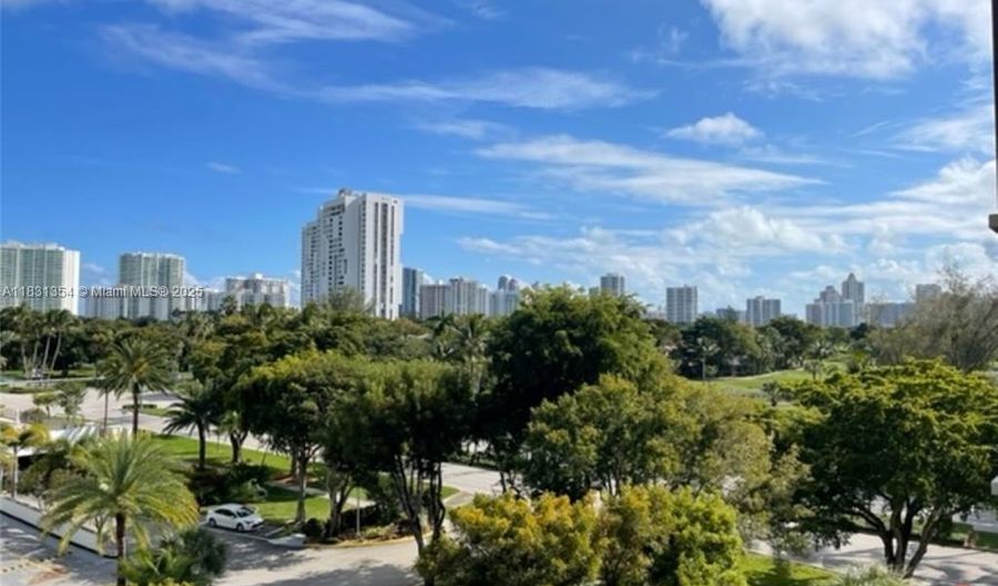 3301 N Country Club Dr 607, Aventura, FL 33180 - 2 Beds, 2 Bath