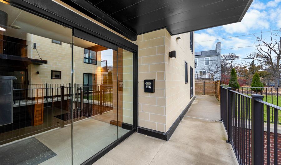 462 W Stadium Blvd, Ann Arbor, MI 48103 - 4 Beds, 6 Bath