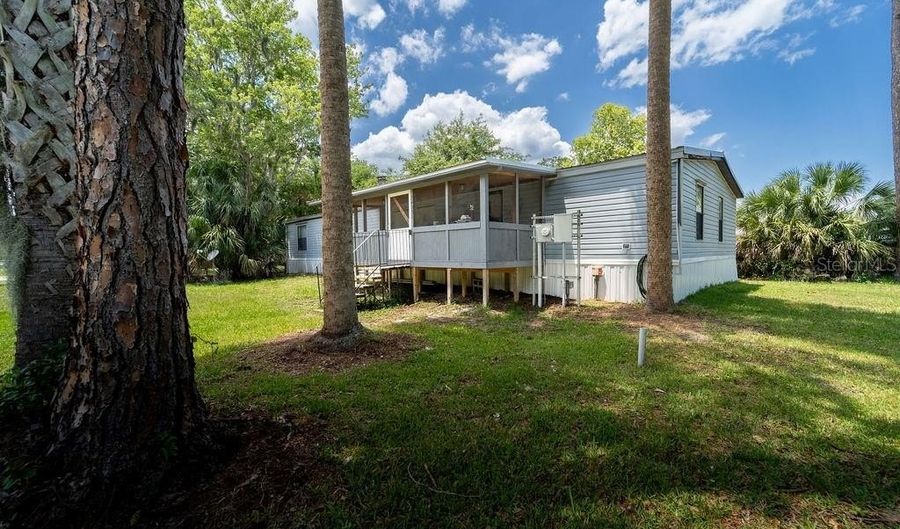24031 ARMADILLO Rd, Astor, FL 32102 - 4 Beds, 2 Bath