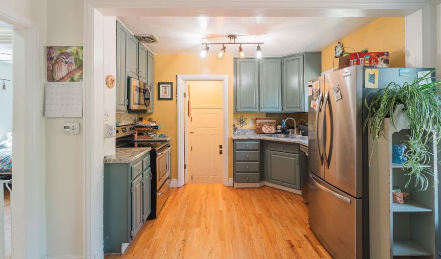 1714 DUNN Ave, Cheyenne, WY 82001 - 3 Beds, 2 Bath