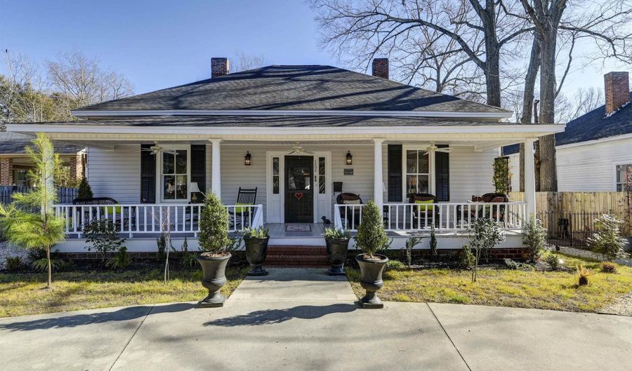 1206 Mill St, Camden, SC 29020 - 3 Beds, 2 Bath